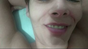 PROFESOARĂ CARE ÎI IA VIRGINITATEA UNUI ELEV TINEREL, NESIMȚITA GEMEȘTE ȘI PRIMEȘTE O CANTITATE ENORMĂ DE SPERMĂ ÎN PIZDĂ  | Film Porno